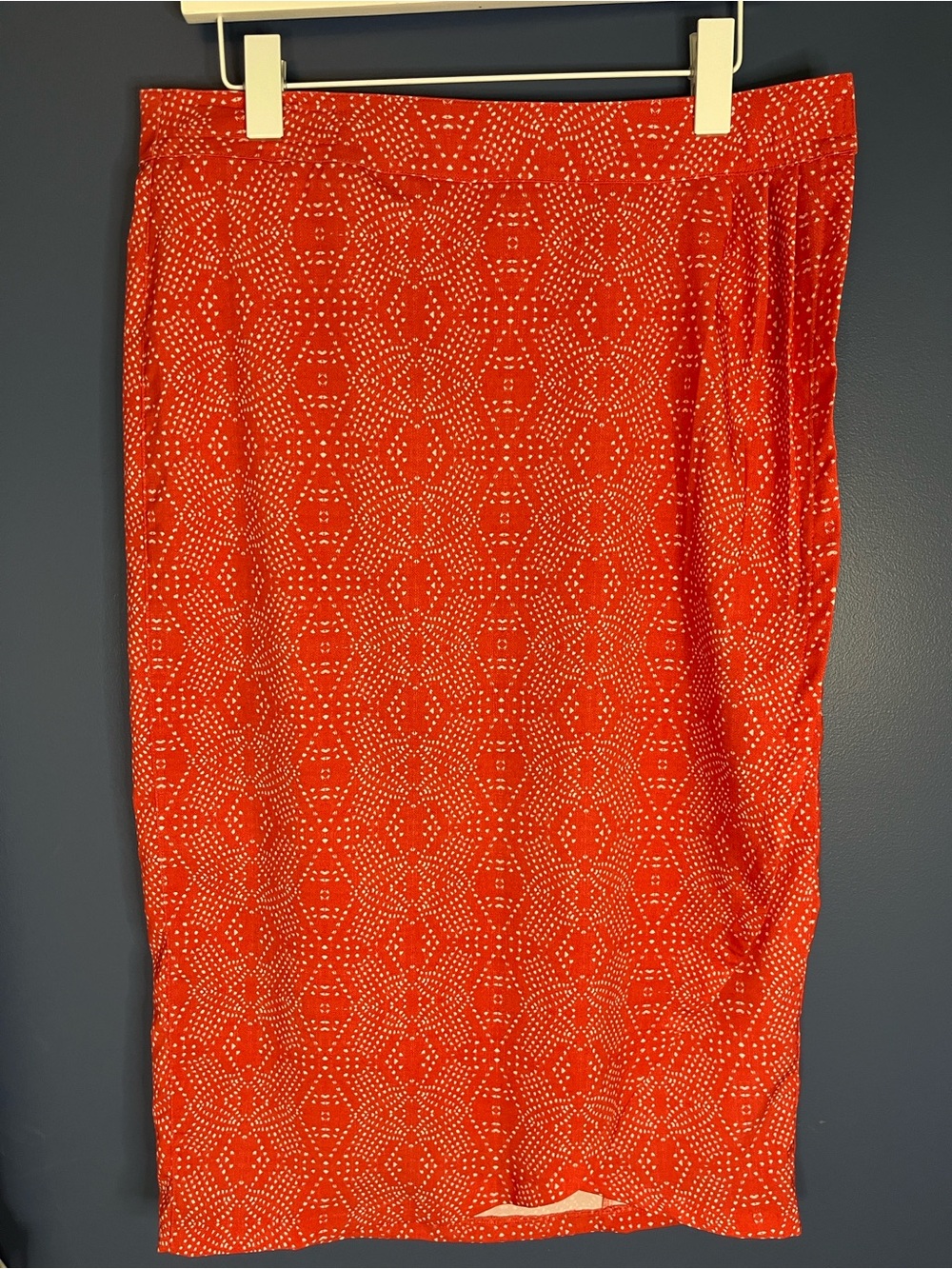 Rip Skirt HAWAII red-orange & white mini dot print wrap skirt. 30". Size MED - Picture 9 of 9